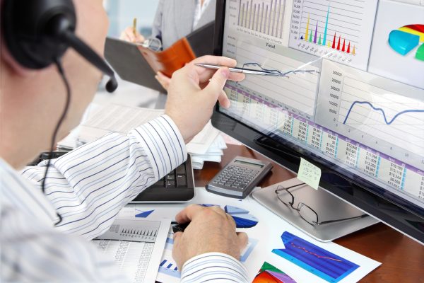 Stock Trading Services vs. DIY Trading_ Which One is Better for You