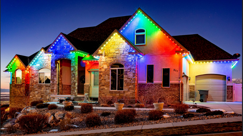 When to Start Hanging Christmas Lights Outdoors in Denver, Co